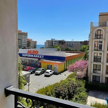 Apartamento K.k Elenite Astoria 5 *