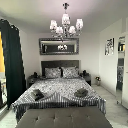 Apartamento K.k Elenite Astoria 5