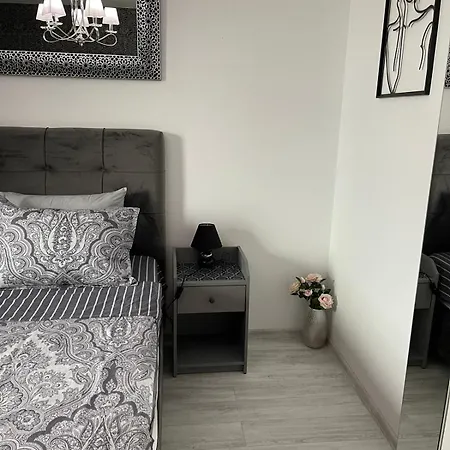 K.k Elenite Astoria 5 Apartamento